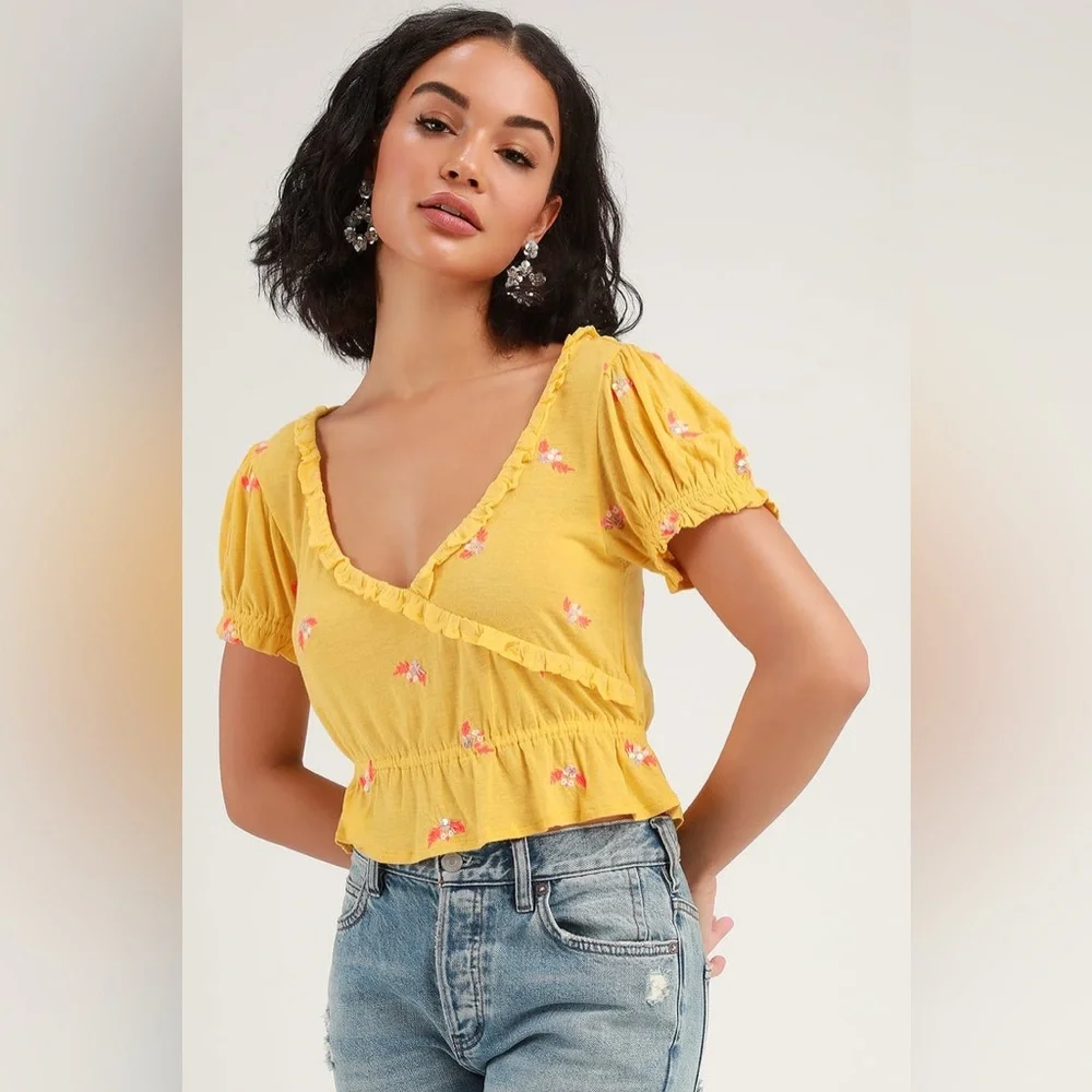 NWT Free People Full Bloom Embroidered Crop Top